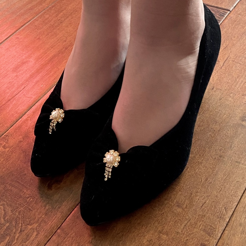 Wild Rose Black Velvet Shoes Slip On Pumps size 7 - Picture 3 of 9